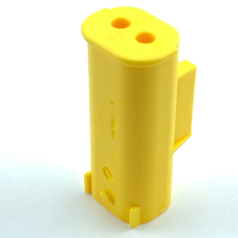 连接器